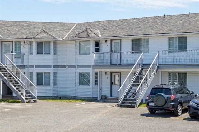 1 of 30 - 219 Dogwood Dr 105, Ladysmith, BC