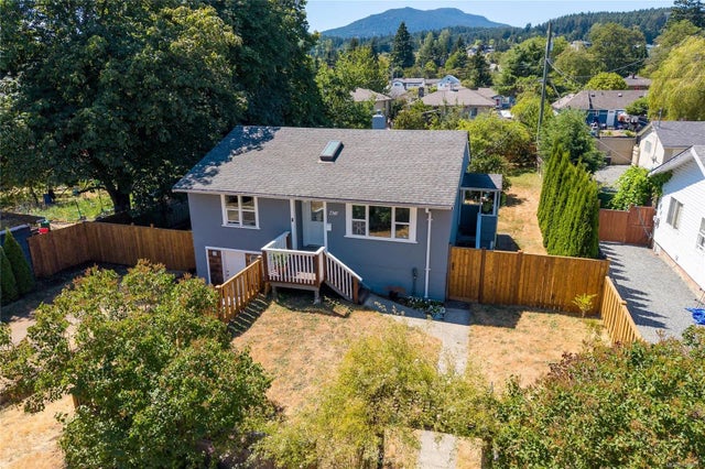 1 of 48 - 477 Watfield Ave, Nanaimo, BC