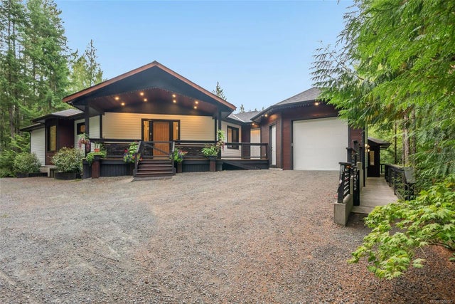 2 of 62 - 1875 Ashling Rd, Qualicum Beach, BC