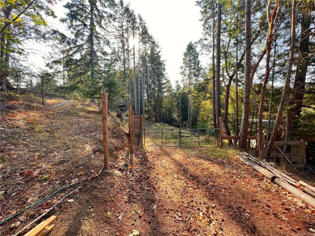 2 of 13 - Lt 1 North Rd, Gabriola Island, BC