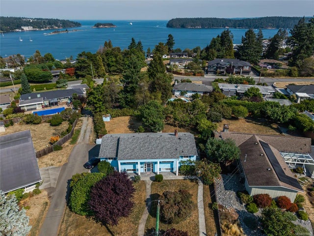 2 of 48 - 2540 Holyrood Dr, Nanaimo, BC