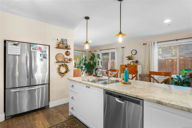 4 of 80 - 572 Berwick Rd, Qualicum Beach, BC