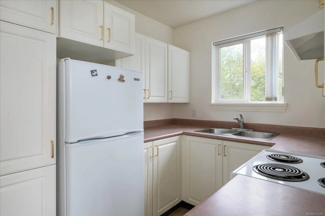 4 of 39 - 750 Memorial Ave 310, Qualicum Beach, BC