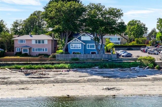 4 of 77 - 2170 Esplanade , Oak Bay, BC