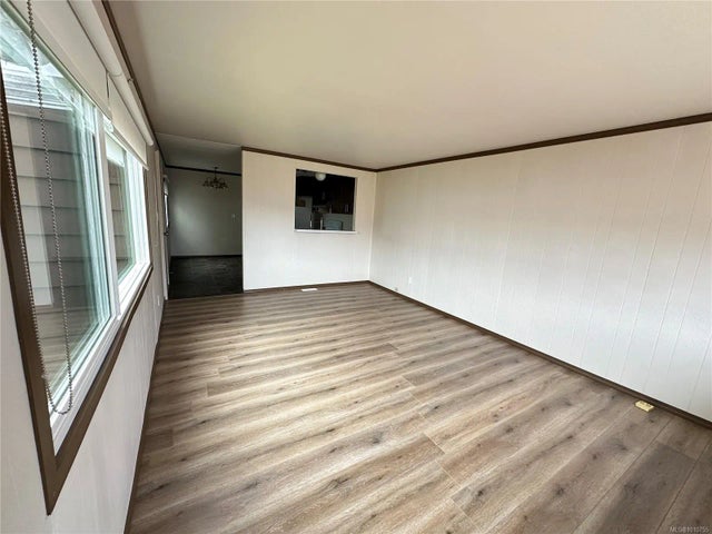 5 of 17 - 2254 Camosun Cres, Port McNeill, BC