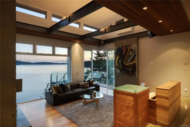 2 of 53 - 1580 Lands End Rd, North Saanich, BC