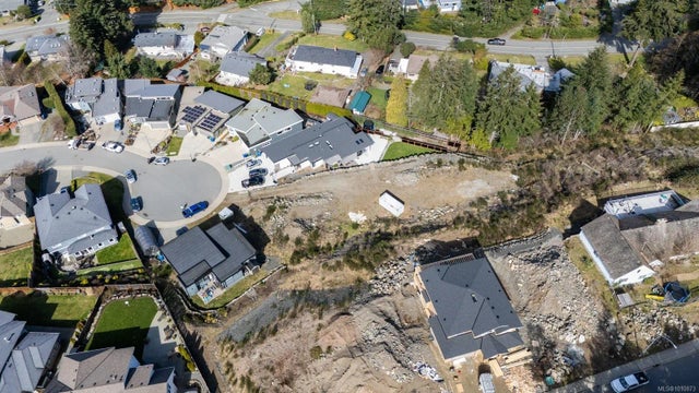 3 of 19 - 5605 Cougar Ridge Pl, Nanaimo, BC