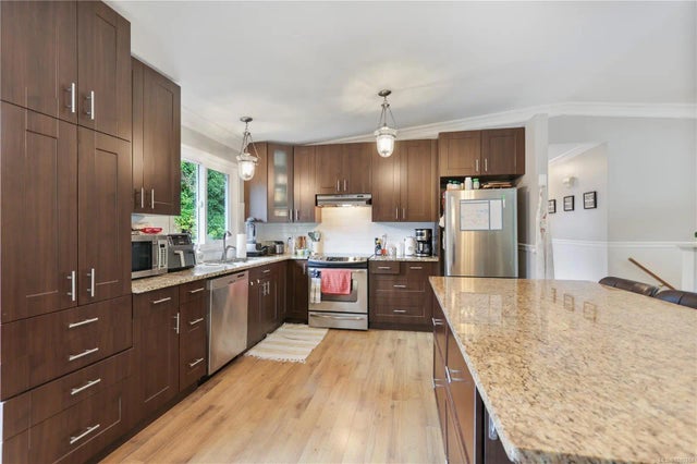 4 of 39 - 3313 Barrington Rd, Nanaimo, BC