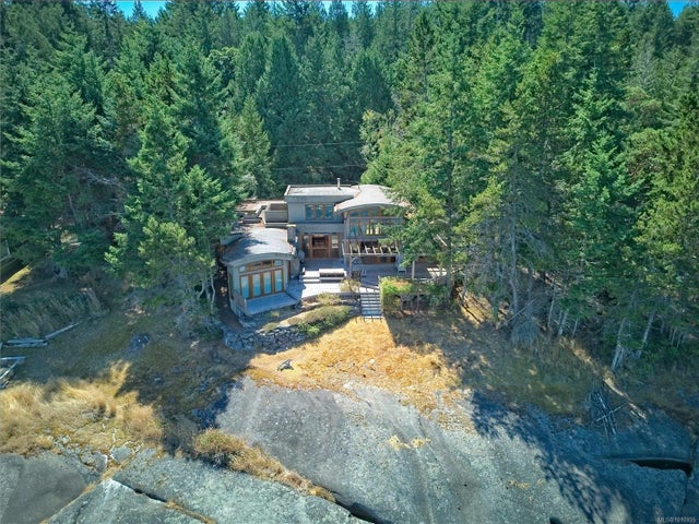 2 of 50 - 2 37 Salamanca Rd, Galiano Island, BC