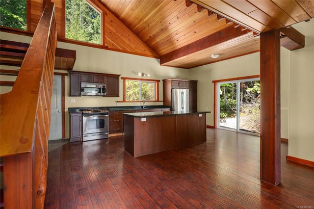 2 of 25 - 2031 Waring Rd, Nanaimo, BC