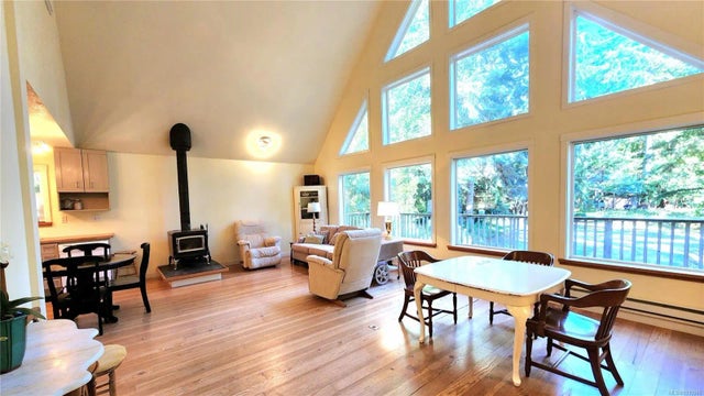 3 of 24 - 1020 Horseshoe Rd, Gabriola Island, BC
