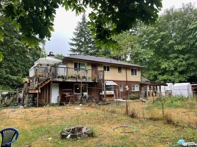 3 of 25 - 1753/1755 Fulford-ganges Rd, Salt Spring, BC