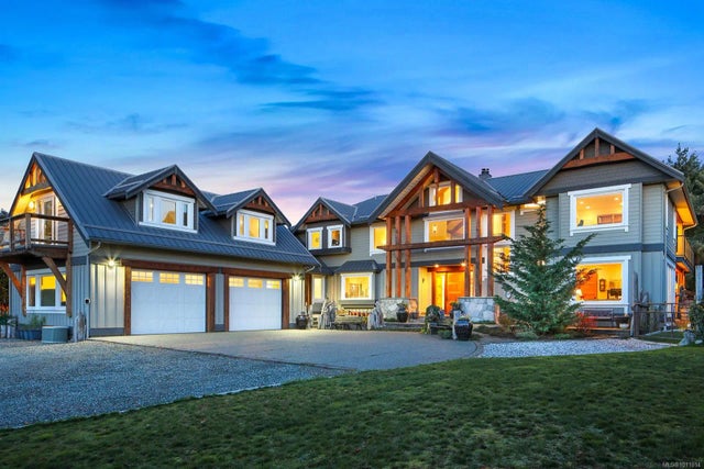 1 of 37 - 1107 Kye Bay Rd, Comox, BC