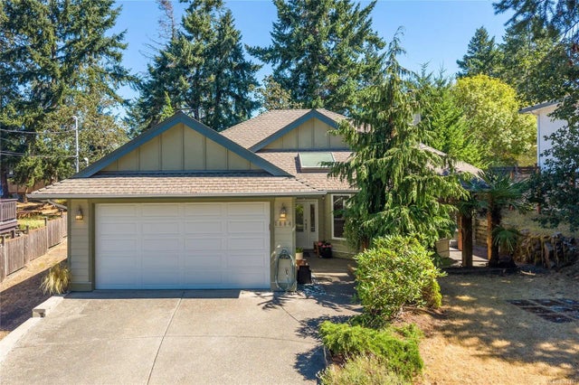1 of 52 - 1554 Marina Way, Nanoose Bay, BC