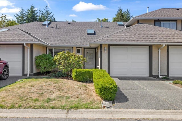 1 of 27 - 454 Morison Ave 11, Parksville, BC
