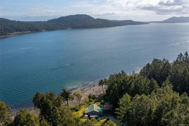 5 of 79 - 3210 Armadale Rd, Pender Island, BC