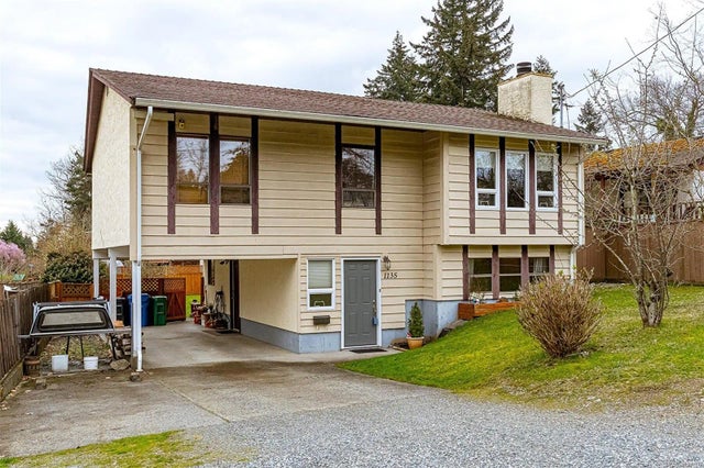 1 of 35 - 1135 Mcdonald Cres, Nanaimo, BC