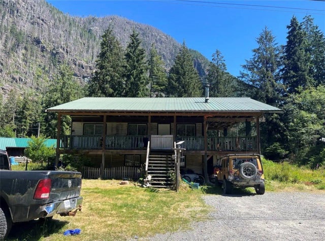 1 of 13 - 619 Keno Cres, Zeballos, BC