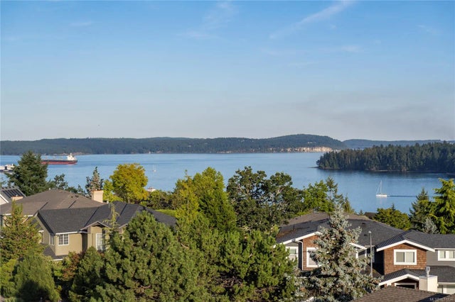 3 of 93 - 3303 Wavecrest Dr, Nanaimo, BC
