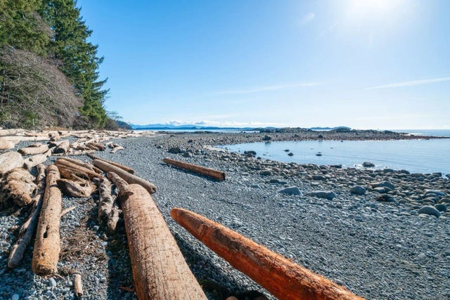 4 of 61 - 1049 Sixth Ave, Ucluelet, BC