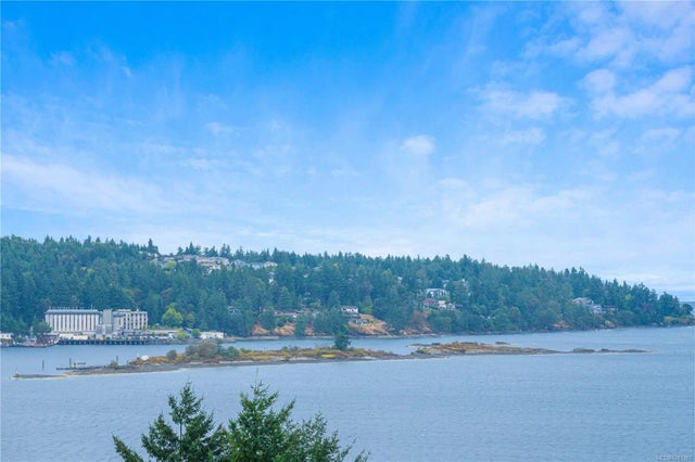 1 of 57 - 2562 Departure Bay Rd 606, Nanaimo, BC