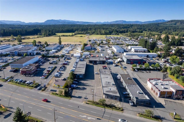 2 of 43 - 464 Island Hwy E, Parksville, BC
