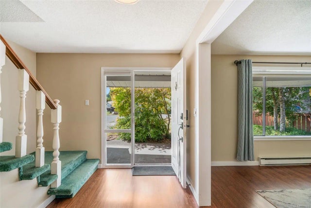 2 of 35 - 338 Mckinnon St, Parksville, BC