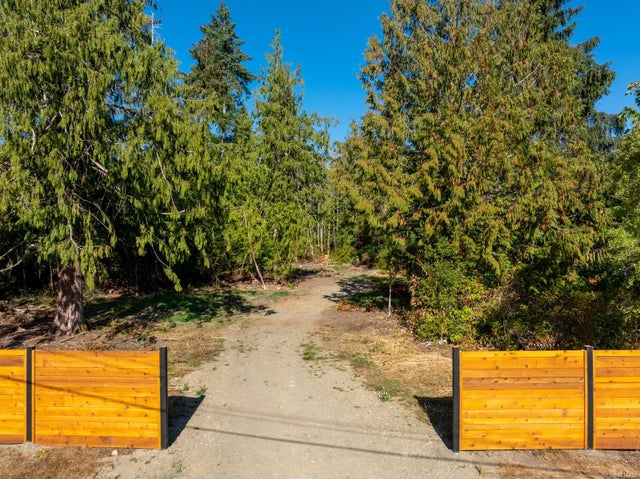 2 of 15 - Lt19 Reef Rd, Fanny Bay, BC