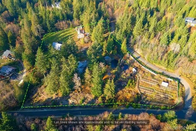 1 of 1 - 620 Laura's , See Remarks, BC