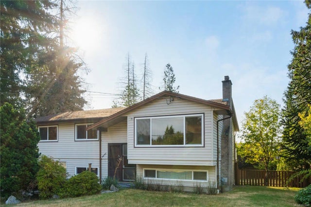 3 of 41 - 3835 Departure Bay Rd, Nanaimo, BC