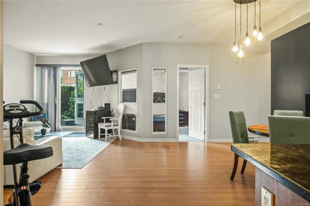 5 of 30 - 99 Chapel St 215, Nanaimo, BC