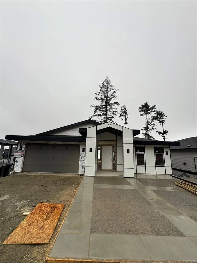 3 of 19 - 104 Whitefish Pl Se, Nanaimo, BC