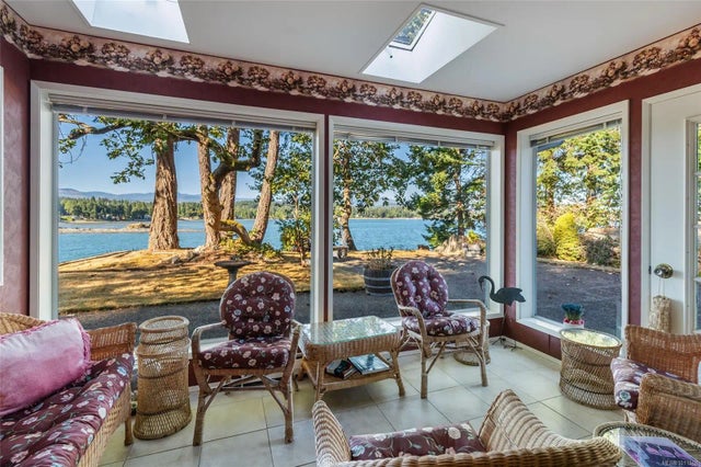 4 of 43 - 1419 Madrona Dr, Nanoose Bay, BC
