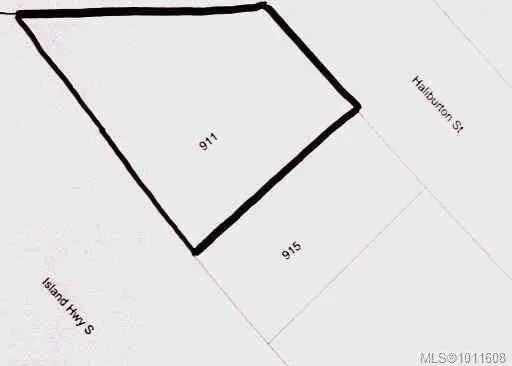 2 of 8 - 911 Haliburton St, Nanaimo, BC