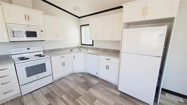 2 of 31 - 1720 Whibley Rd 61, Errington, BC