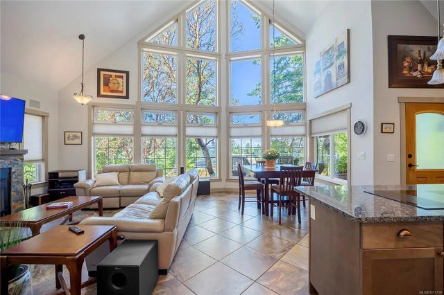 4 of 44 - 3230 Dolphin Dr, Nanoose Bay, BC