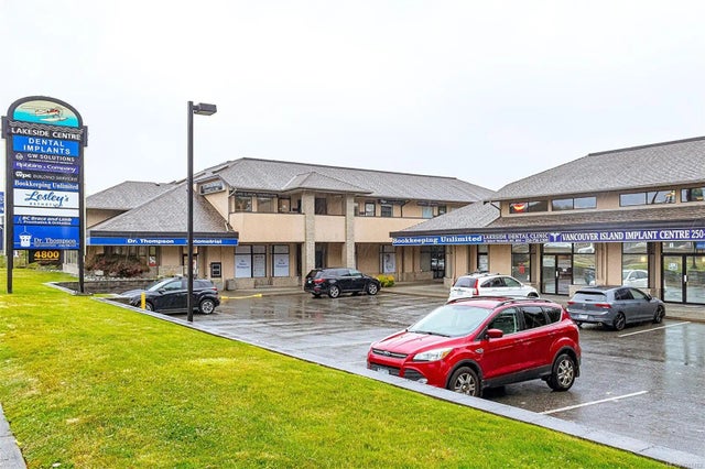 1 of 25 - 4800 Island Hwy N 23, Nanaimo, BC