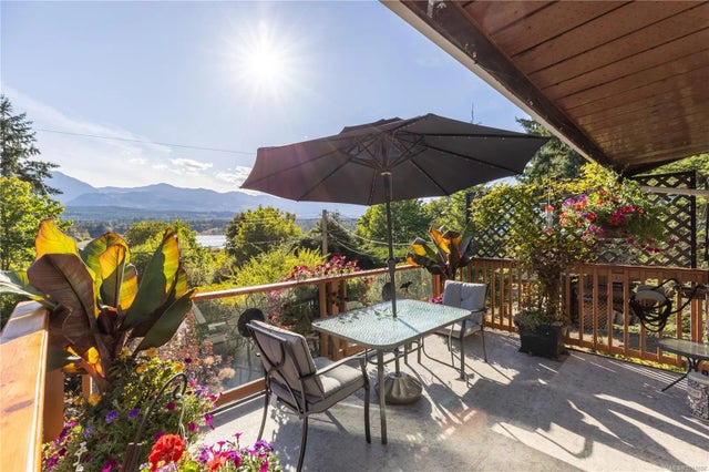 5 of 48 - 7692 Tozer Rd, Fanny Bay, BC