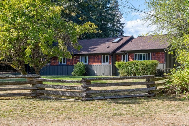 1 of 85 - 5410 Matson Rd, Ladysmith, BC