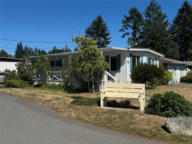 2 of 22 - 135 Brinkworthy Rd 2001, Salt Spring, BC