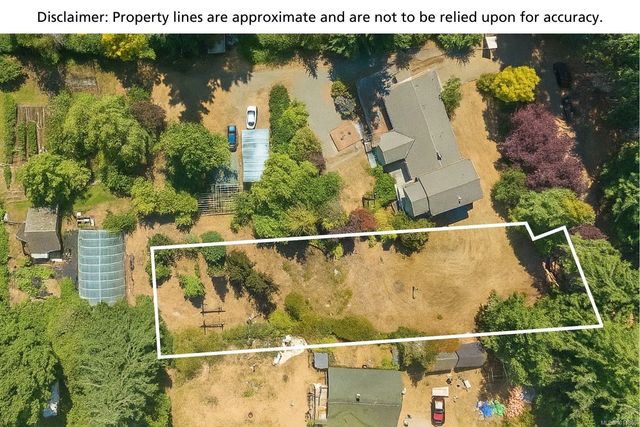 2 of 9 - Lot 1 Becque Rd, Qualicum Beach, BC