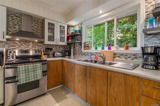 3 of 47 - 43 Roberta Rd E, Nanaimo, BC