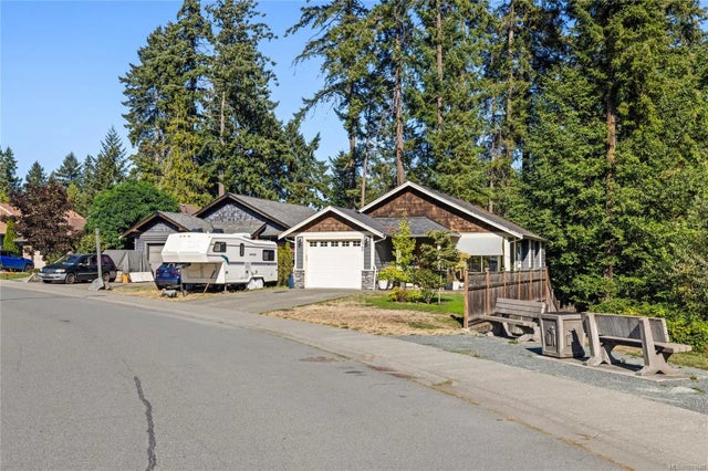 3 of 33 - 5969 Stonehaven Dr, Duncan, BC