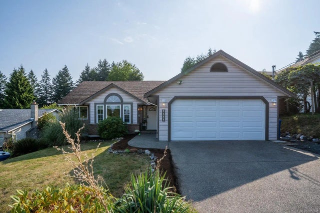 1 of 27 - 5668 Rutherford Rd, Nanaimo, BC