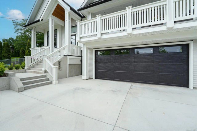 4 of 80 - 3880 Wilkinson Rd, Saanich, BC