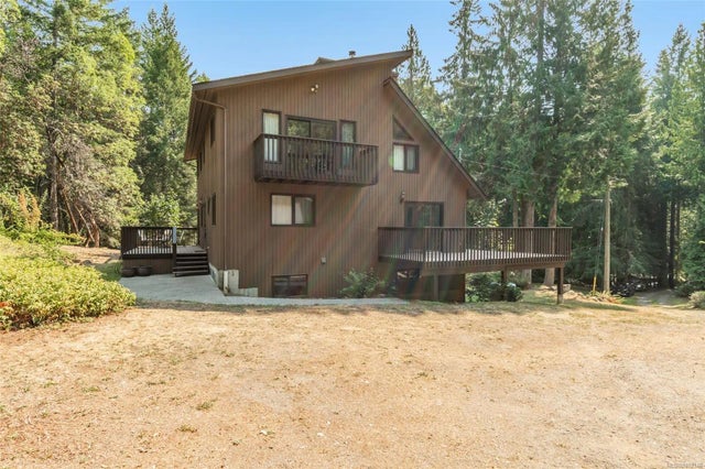 1 of 67 - 4961 Aho Rd, Ladysmith, BC