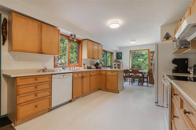 4 of 67 - 4961 Aho Rd, Ladysmith, BC