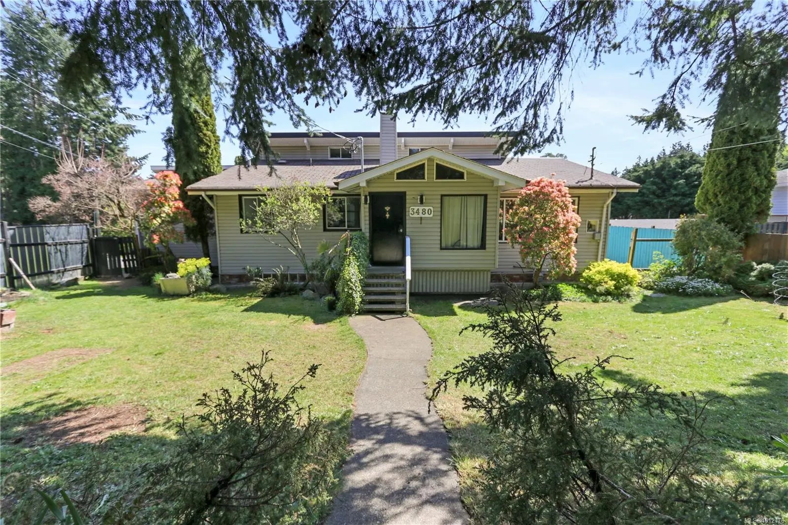 MLS #1012176 for Sale at 3480 Hammond Bay Rd, in the city of Nanaimo, V9T 1E6