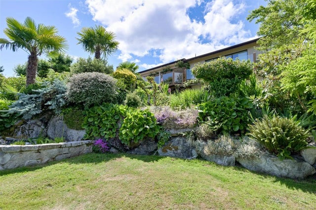 5 of 79 - 5489 Forest Hill Rd, Saanich, BC