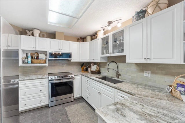 2 of 39 - 2655 Andover Rd 23, Nanoose Bay, BC
